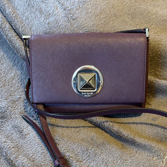 kate spade Handbags - Kate Spade Plum Crossbody Bag